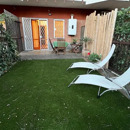 Mini Con Giardino - Lovely For 2 With Garden Apartment La Giustiniana