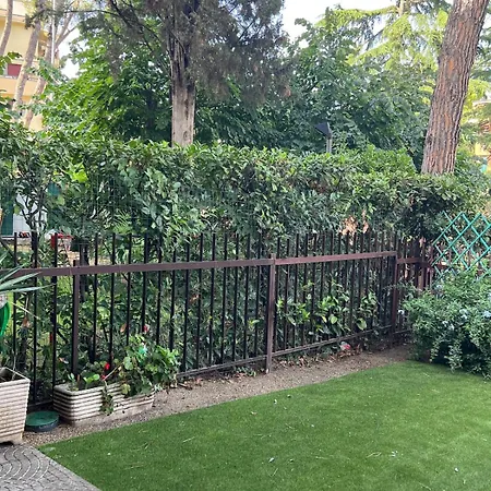Mini Con Giardino - Lovely For 2 With Garden Apartment La Giustiniana